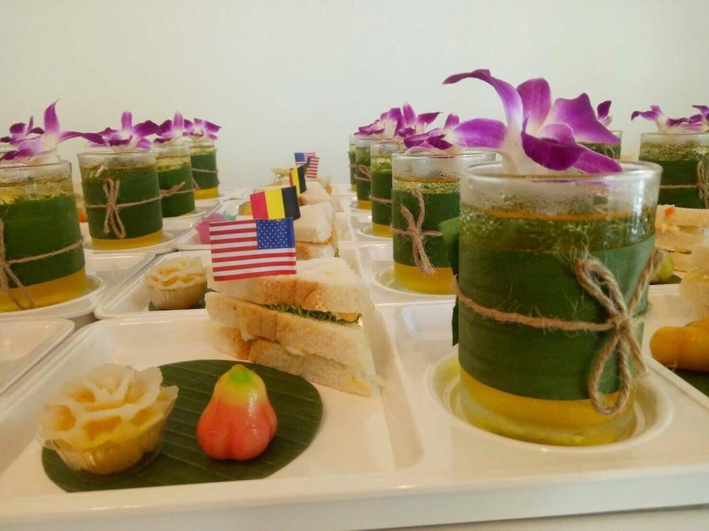 The Route Sriracha Hotel And Residence Ban Laem Chabang Luaran gambar
